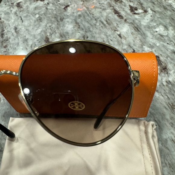 Tory Burch Brown Aviator Sunglasses - Picture 7 of 11